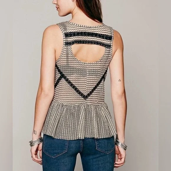 Free People Sleeveless Peplum Tank Top-Beige & Black Striped Lace Detail Size S - Picture 2 of 10